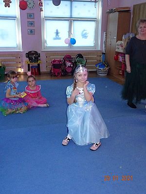 Grafika #16: Bal karnawałowy cz. I