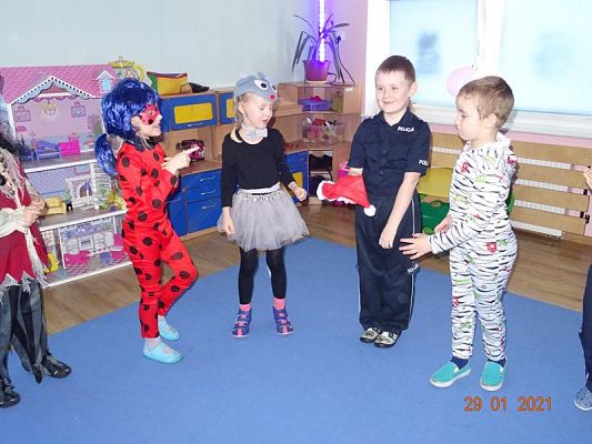 Grafika #12: Bal karnawałowy cz. I