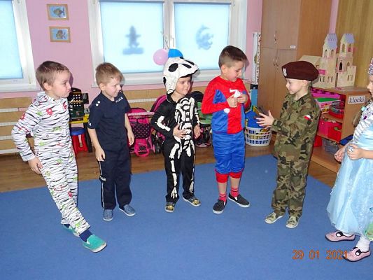 Grafika #11: Bal karnawałowy cz. I