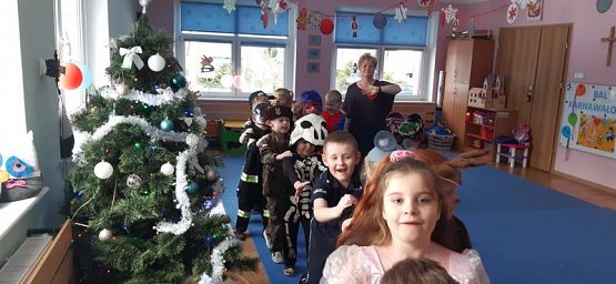 Grafika #64: Bal karnawałowy cz. II