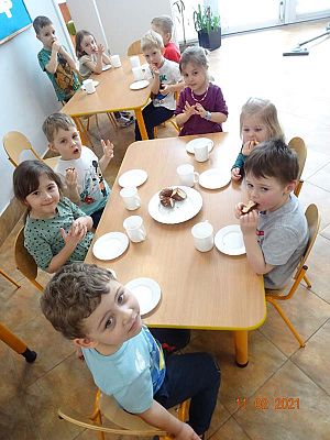 Grafika #3: Tłusty czwartek w przedszkolu