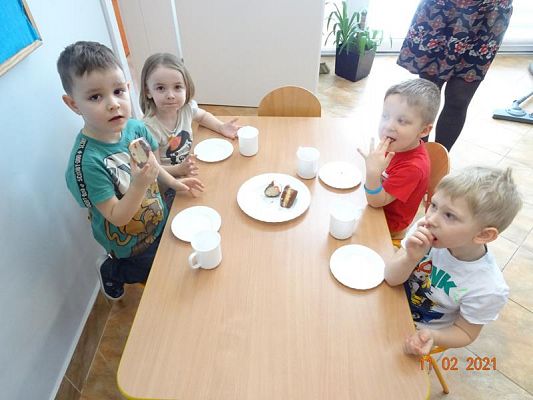 Grafika #4: Tłusty czwartek w przedszkolu