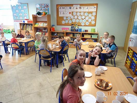 Grafika #11: Tłusty czwartek w przedszkolu