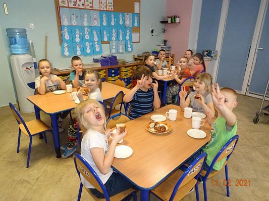 Grafika #16: Tłusty czwartek w przedszkolu