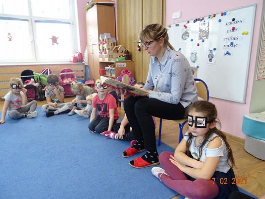 Grafika #4: A niech to gęś kopnie-warsztaty czytelnicze