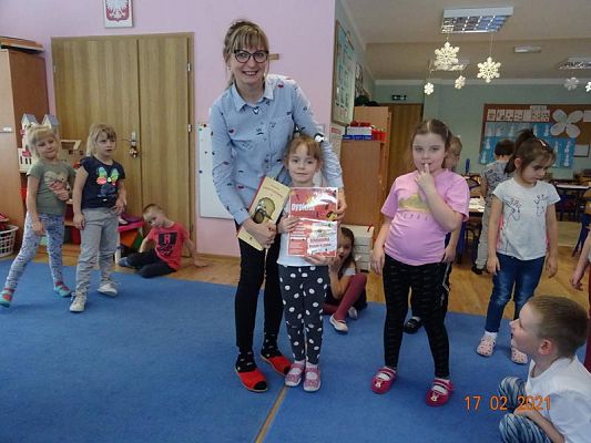 Grafika #9: A niech to gęś kopnie-warsztaty czytelnicze