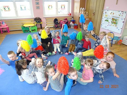 Grafika #5: Dzień kolorowej skarpetki-Światowy Dzień Osób z Zespołem Downa