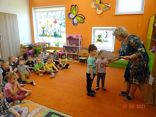 Grafika #4: Wręczenie nagród w konkursie plastycznym Ozdoba wielkanocna