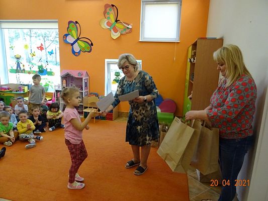 Grafika #6: Wręczenie nagród w konkursie plastycznym Ozdoba wielkanocna