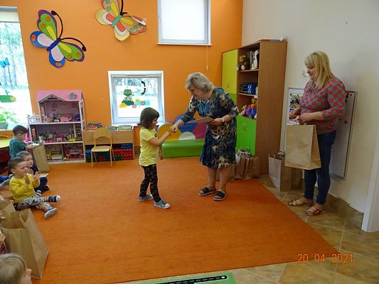 Grafika #8: Wręczenie nagród w konkursie plastycznym Ozdoba wielkanocna