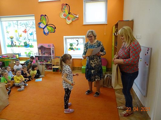 Grafika #10: Wręczenie nagród w konkursie plastycznym Ozdoba wielkanocna