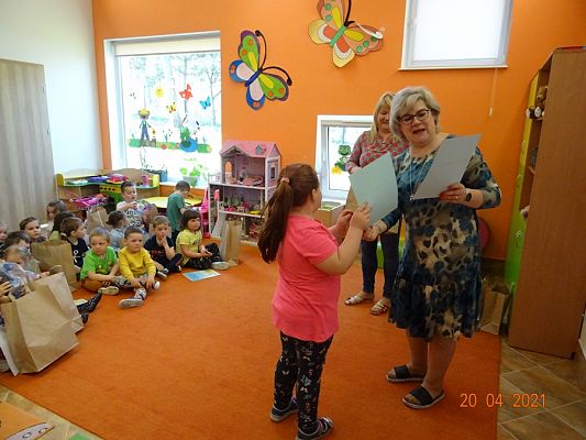 Grafika #15: Wręczenie nagród w konkursie plastycznym Ozdoba wielkanocna