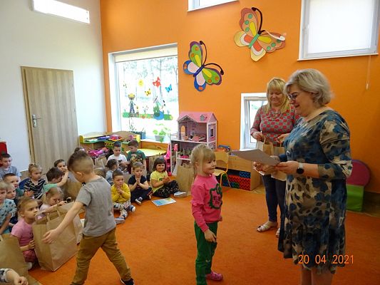 Grafika #17: Wręczenie nagród w konkursie plastycznym Ozdoba wielkanocna