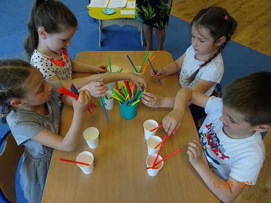 Grafika #6: I Międzyprzedszkolne Potyczki Matematyczne Jestem chwat-z matematyką za pan brat