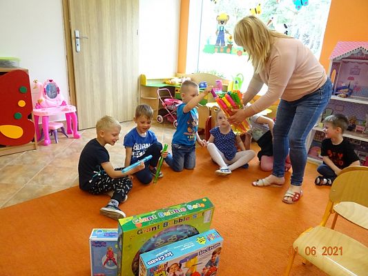 Grafika #8: Dzień Dziecka