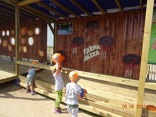 Grafika #14: Wycieczka na Farmę Alexa cz. I