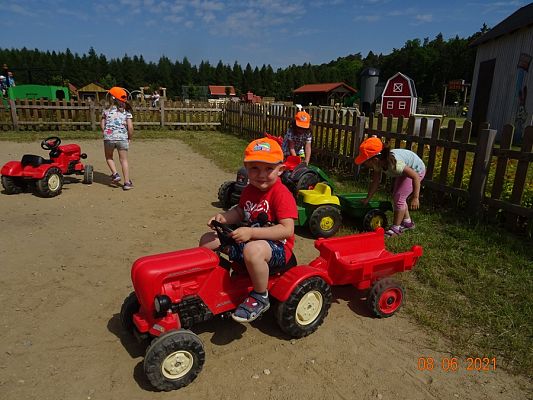 Grafika #17: Wycieczka na Farmę Alexa cz. II