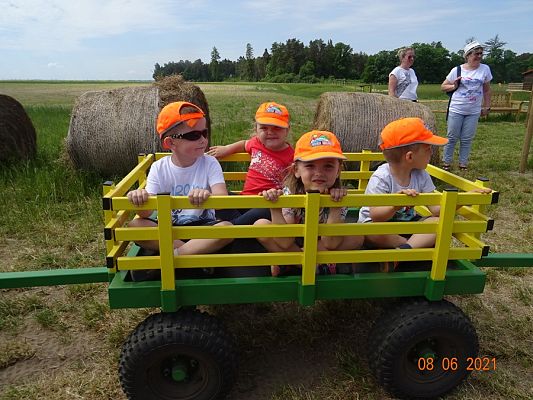 Grafika #37: Wycieczka na Farmę Alexa cz. II