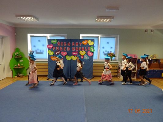 Grafika #2: Żegnaj przedszkole.zakończenie 6-latków cz. II