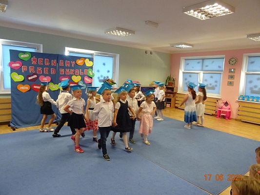 Grafika #7: Żegnaj przedszkole.zakończenie 6-latków cz. II