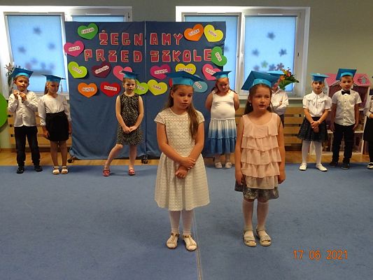 Grafika #10: Żegnaj przedszkole.zakończenie 6-latków cz. II