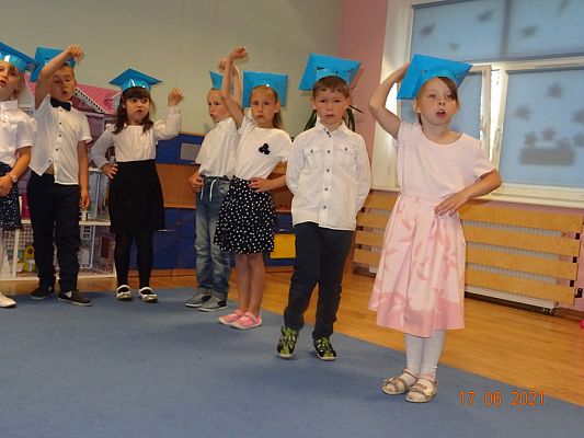 Grafika #17: Żegnaj przedszkole.zakończenie 6-latków cz. II