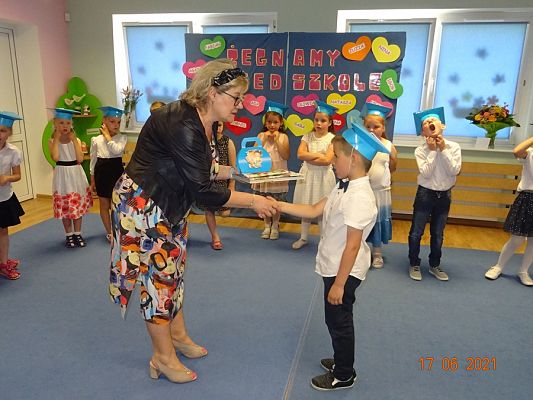 Grafika #0: Żegnaj przedszkolezakończenie 6-latków cz. III