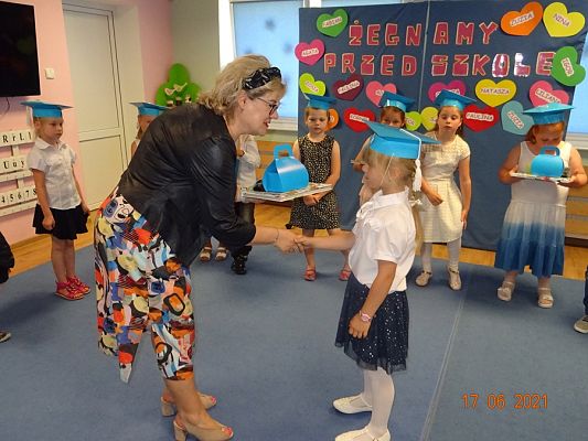 Grafika #3: Żegnaj przedszkolezakończenie 6-latków cz. III