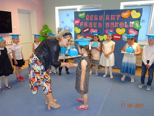 Grafika #4: Żegnaj przedszkolezakończenie 6-latków cz. III