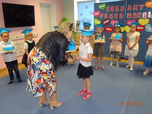 Grafika #6: Żegnaj przedszkolezakończenie 6-latków cz. III