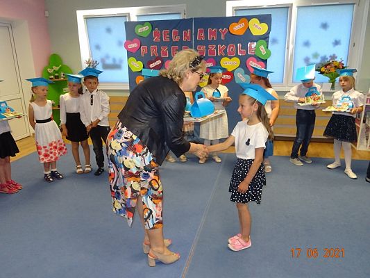 Grafika #13: Żegnaj przedszkolezakończenie 6-latków cz. III