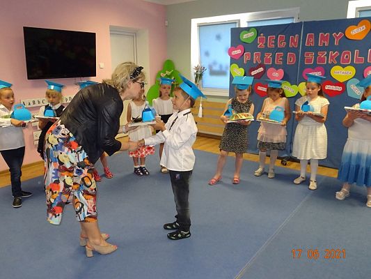 Grafika #14: Żegnaj przedszkolezakończenie 6-latków cz. III