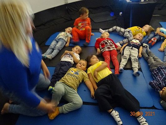 Grafika #3: Kino sferyczne w przedszkolu