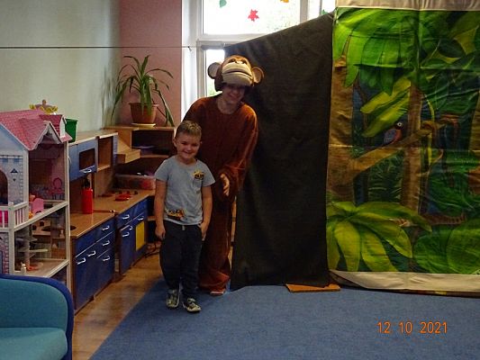 Grafika #1: Teatrzyk Przygody Małpki Fiki-Miki