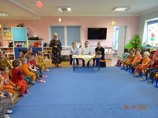 Grafika #0: Przedszkolny Konkurs Recytatorski Jesienne pogaduchy