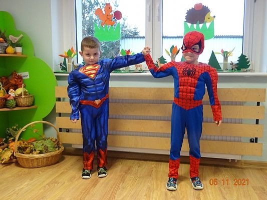 Grafika #2: Międzynarodowy Dzień Postaci Bajkowych cz.I