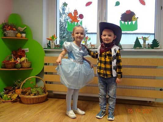 Grafika #5: Międzynarodowy Dzień Postaci Bajkowych cz.I