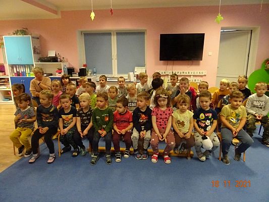 Grafika #2: Teatrzyk Powrót w Krainę Baśni