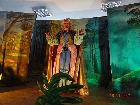 Grafika #7: Teatrzyk Powrót w Krainę Baśni