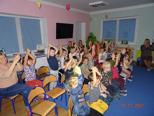 Grafika #15: Teatrzyk Powrót w Krainę Baśni