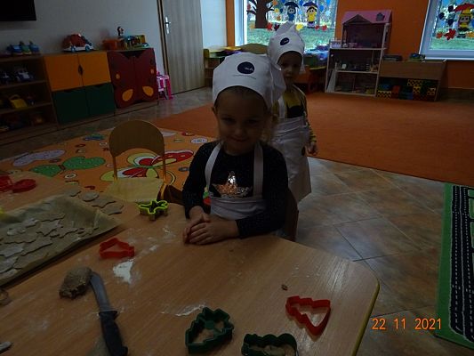 Grafika #3: Pieczemy świąteczne pierniczki cz.I