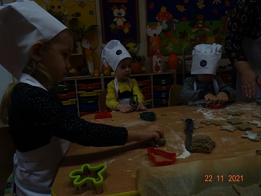 Grafika #6: Pieczemy świąteczne pierniczki cz.I