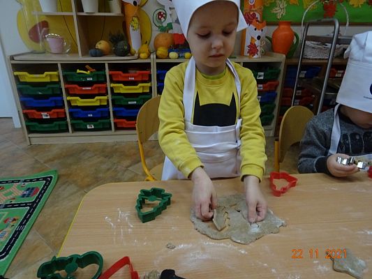 Grafika #11: Pieczemy świąteczne pierniczki cz.I