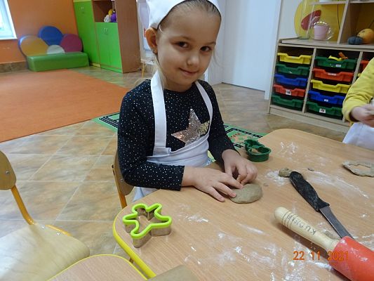 Grafika #12: Pieczemy świąteczne pierniczki cz.I