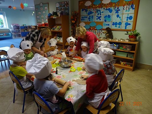 Grafika #9: Pieczemy świąteczne pierniczki cz. II