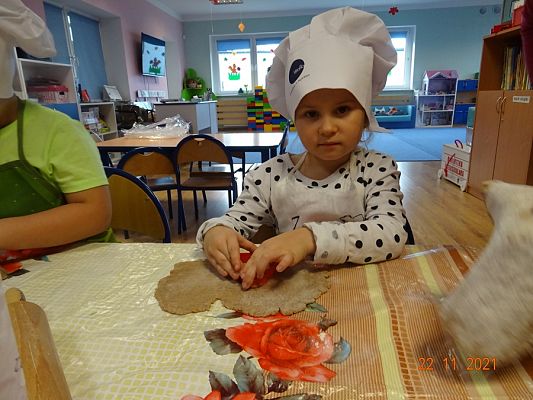 Grafika #10: Pieczemy świąteczne pierniczki cz. II