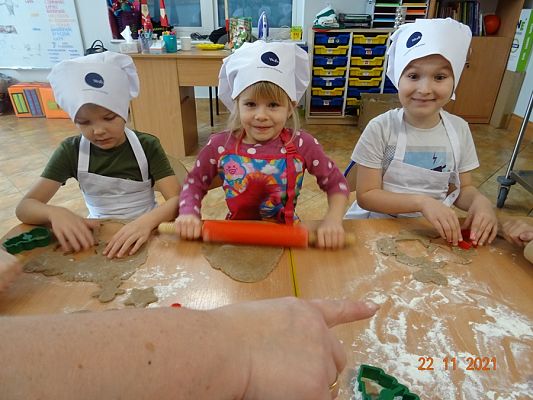 Grafika #4: Pieczemy świąteczne pierniczki cz. III