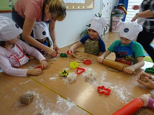 Grafika #7: Pieczemy świąteczne pierniczki cz. III