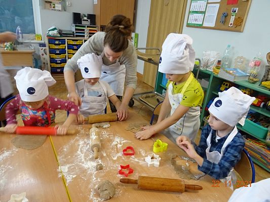 Grafika #9: Pieczemy świąteczne pierniczki cz. III