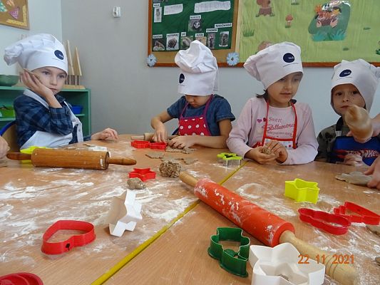 Grafika #12: Pieczemy świąteczne pierniczki cz. III